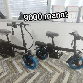 самокат и велосипед