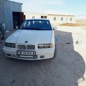 BMW 320 1992