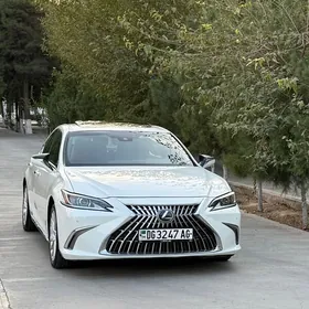 Lexus ES 350 2019