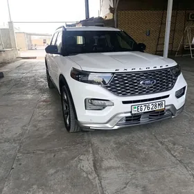 Ford Explorer 2021
