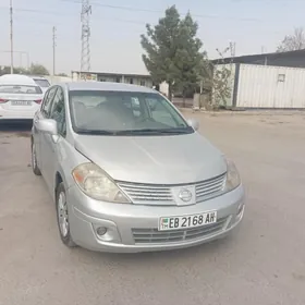Nissan Versa 2010