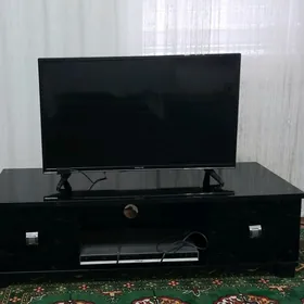 telewizor 32,tuner, podstawka