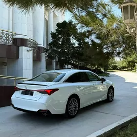 Toyota Avalon 2019