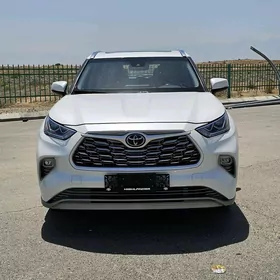 Toyota Highlander 2020