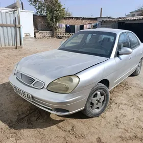 Daewoo Nubira 2000