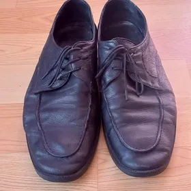 Продается обувь