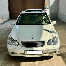 Mercedes-Benz C320 2001