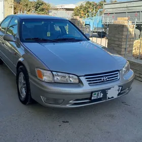 Toyota Camry 2000