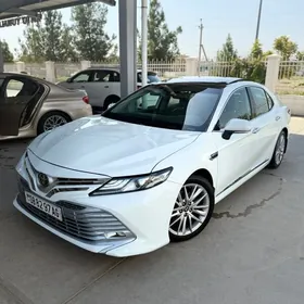 Toyota Camry 2018