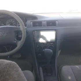 Toyota Camry 2001