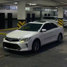 Toyota Camry 2015