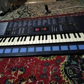 YAMAHA PSS 680