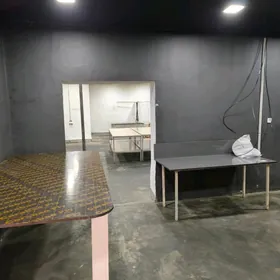 kafe ucin arenda yer