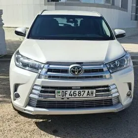 Toyota Highlander 2019