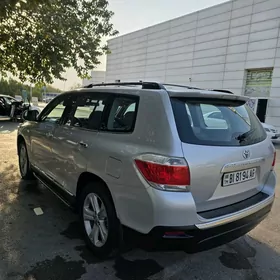 Toyota Highlander 2011
