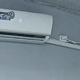 Midea kansaner
