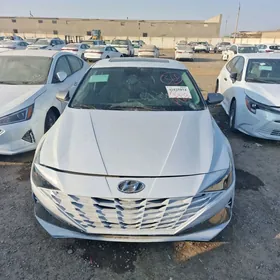 Hyundai Elantra 2021
