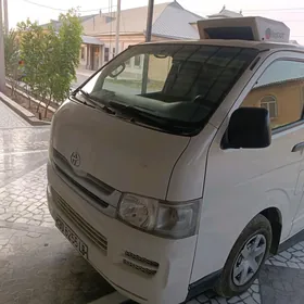 Toyota Hiace 2008