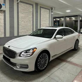 Kia K900 2019