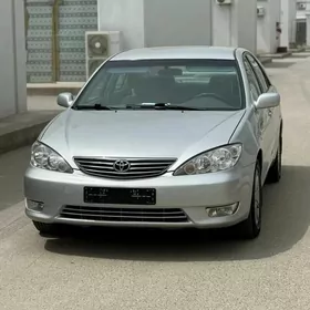Toyota Camry 2004