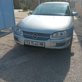 Opel Omega 1995