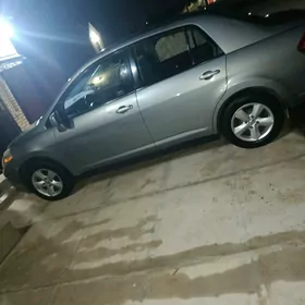 Nissan Versa 2010