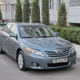 Toyota Camry 2011