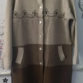 женская кофточка .