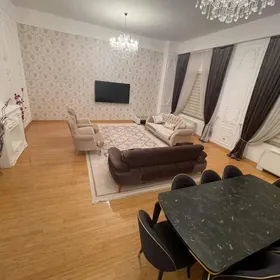 Нефтегаз Элитка 5 ком 2 этаж