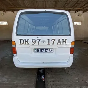 Toyota Hiace 2001
