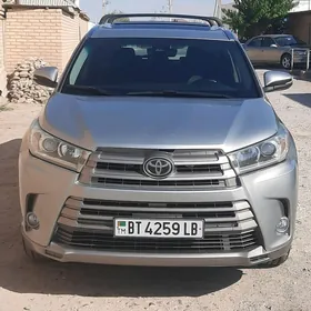 Toyota Highlander 2017
