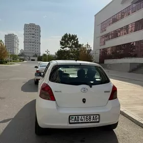 Toyota Yaris 2006