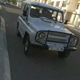 UAZ 469 2000