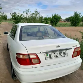 Nissan Sunny 2002