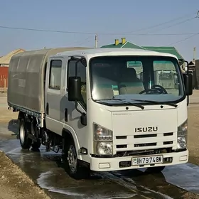 Isuzu Forward 2010