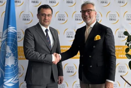 Türkmenistanyň Wenadaky ilçisi SEforALL guramasynyň ýolbaşçysy bilen duşuşdy