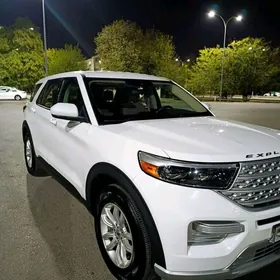 Ford Explorer 2021