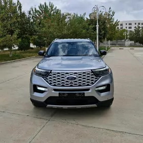 Ford Explorer 2021
