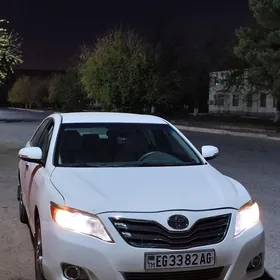 Toyota Camry 2010