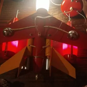 детская люстра боинг