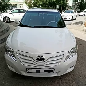 Toyota Camry 2010