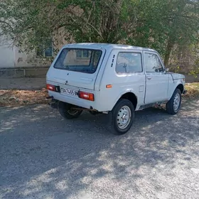 Lada Niva 1990