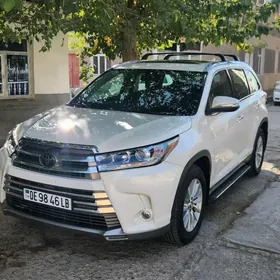 Toyota Highlander 2018