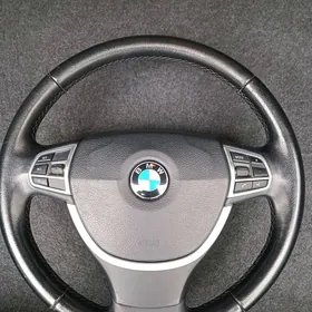 Руль БМВ F10