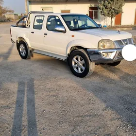 Nissan Navara 2008