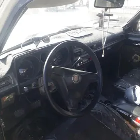 Gaz 24 1994