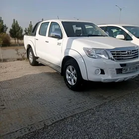 Toyota Hilux 2012