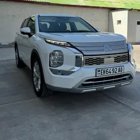 Mitsubishi Outlander 2022