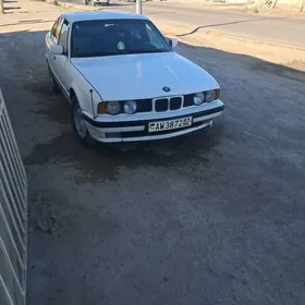 BMW 520 1990