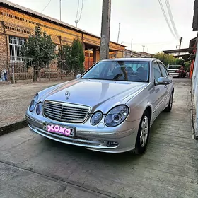 Mercedes-Benz E320 2003